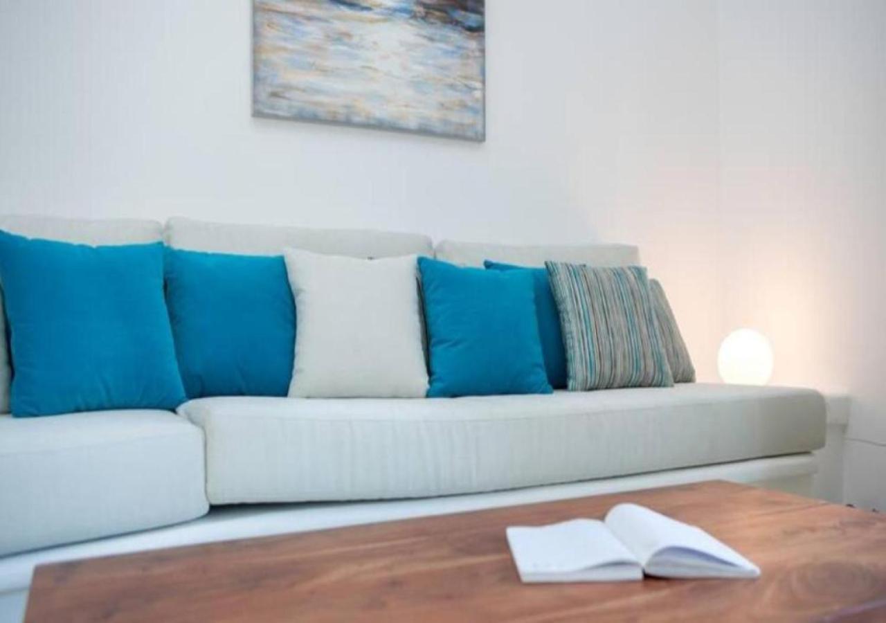 Dafnes Villa 1 Private Pool Perivolos  Dış mekan fotoğraf